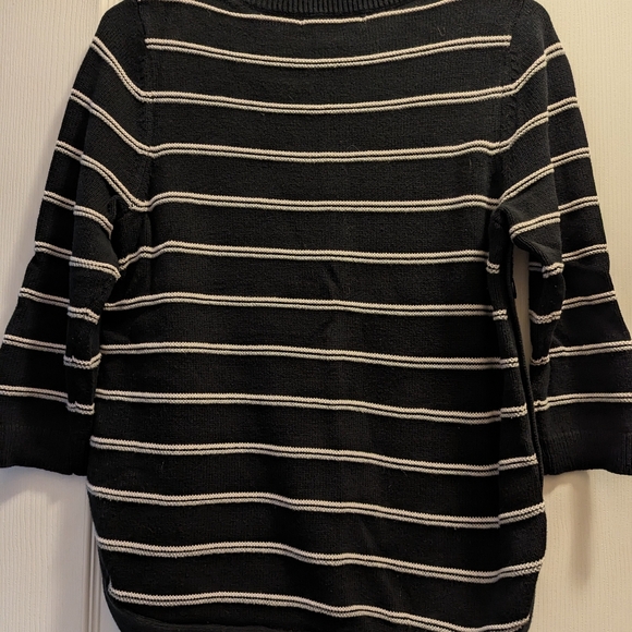 Two 3/4 sleeve sweaters from reitmans size M - Picture 12 of 12